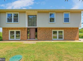 30133 Shoreview Dr, Mechanicsville, MD