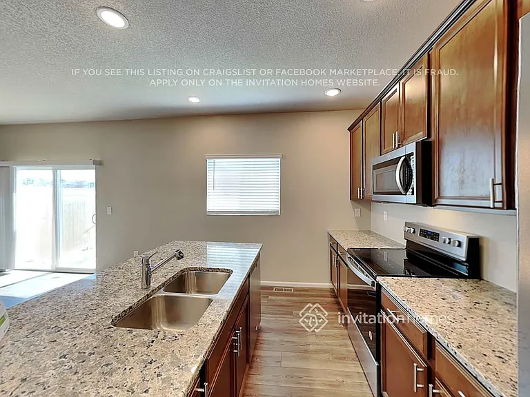11431 Sanderling St — Photo 6