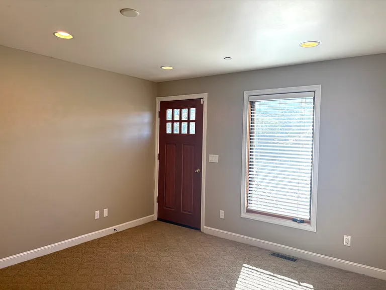 420 Monterey St — Photo 13