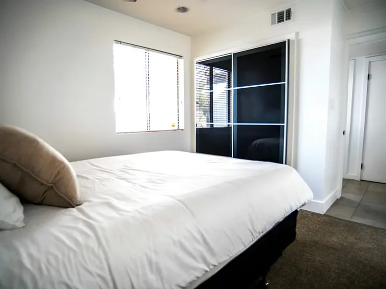 1525 E Las Palmaritas Dr — Photo 6