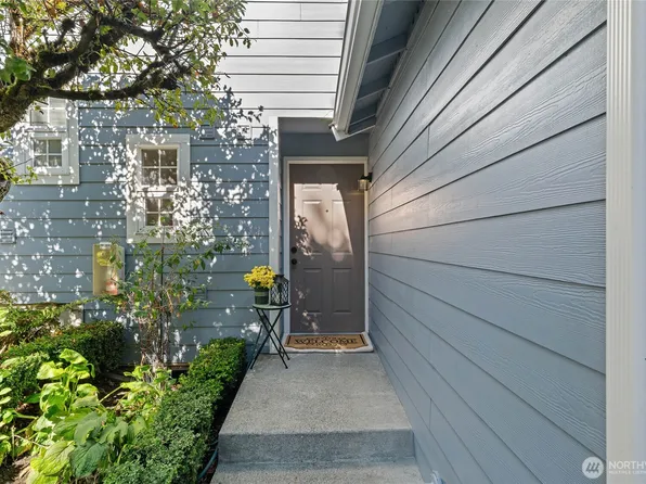21325 76th Avenue W #A3, Edmonds, WA 98026