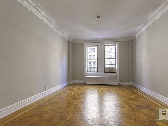 2nd image of 260 W 72nd St APT 3B