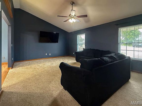 4th image of 1504 Essex Heights Dr