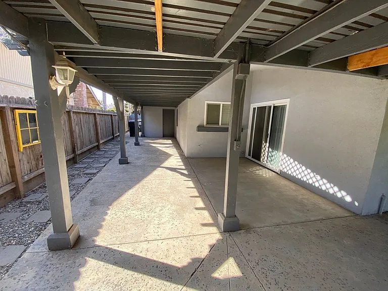 934 N Kent St — Photo 37