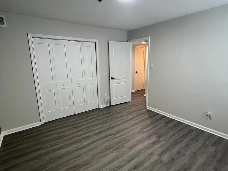 1080 Peabody Ave #4 — Photo 4