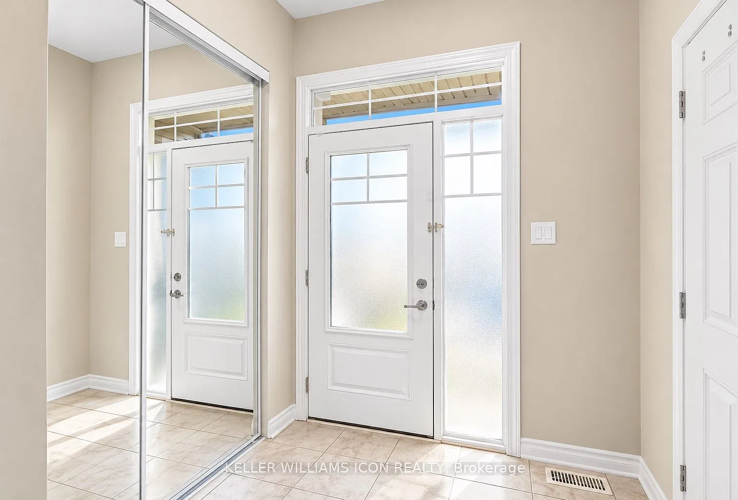 3 bed, $2,700 — Photo 2