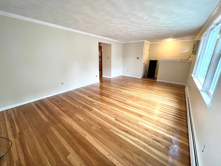 83 Ralph St — Photo 4