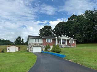 108 Ransom Dr, Daniels, WV 25832