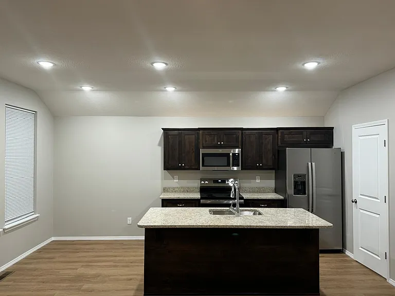 3498 N Ohara Ave — Photo 5