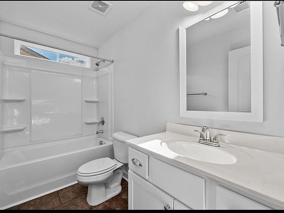 3rd image of 3011 Stanhope Dr