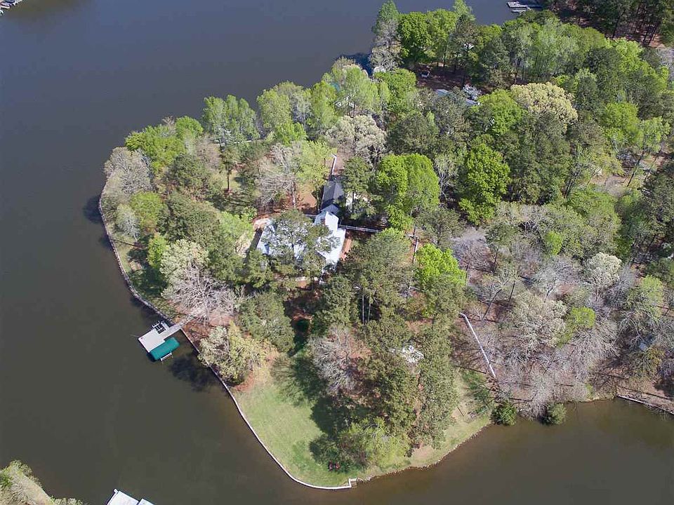 1st image of 1300 Meadow Dr