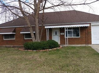 621 Willow Dr, Euclid, OH