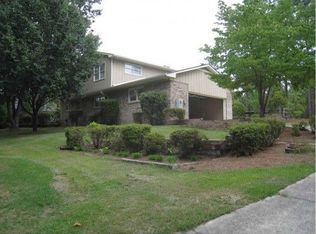 531 Edinboro Dr, Southern Pines, NC 28387