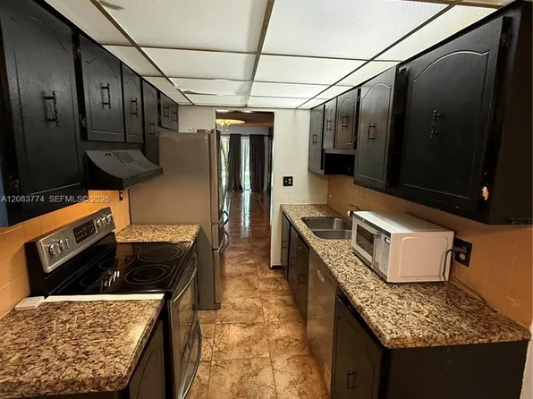 1809 NW 58th Ave #18, Fort Lauderdale, FL 33313