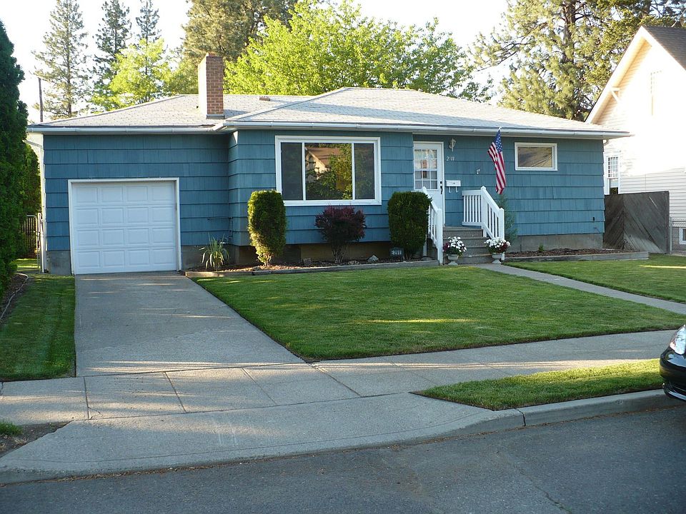 1st image of 2911 E 34th Ave