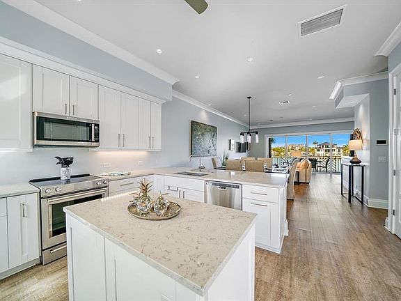 5th image of 158 BRIGHTWATER DRIVE #2