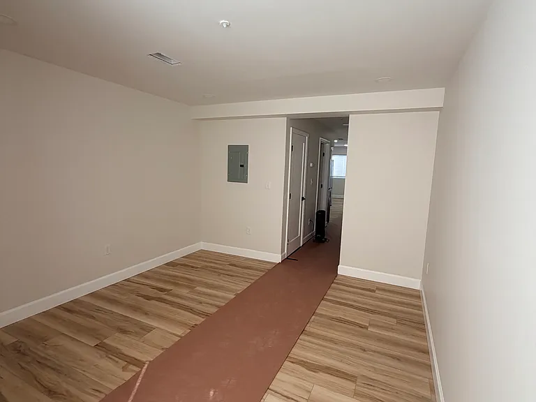 44 Warner St #B5 — Photo 9