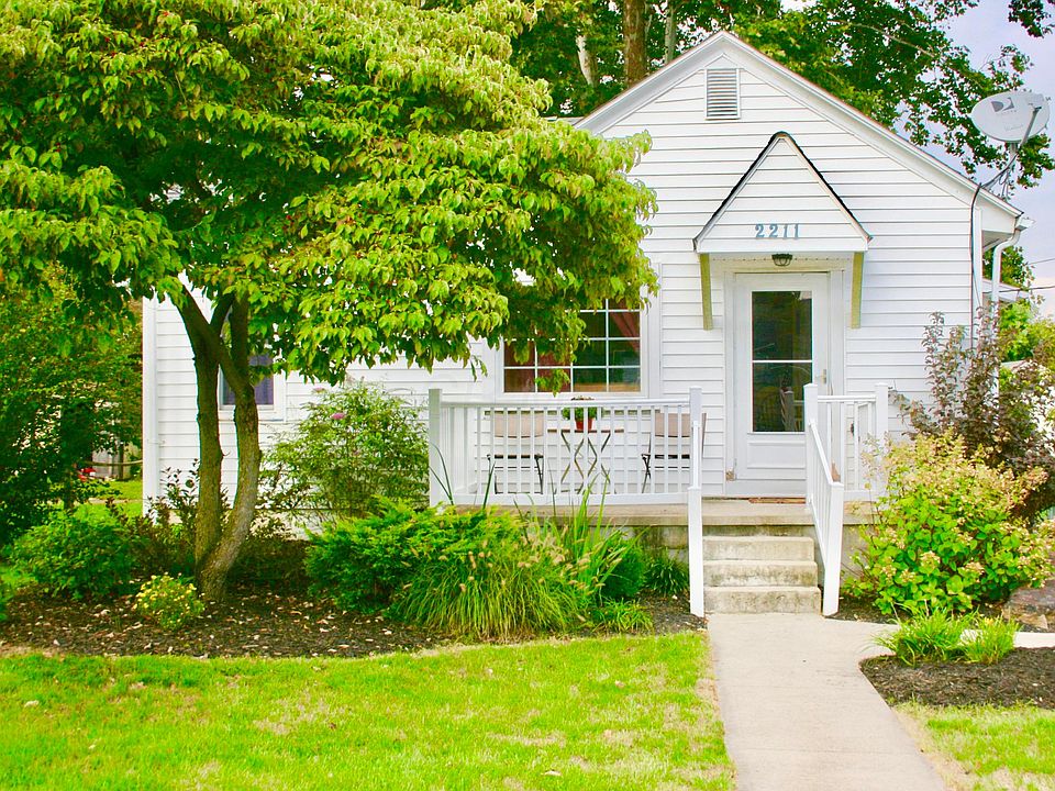 1st image of 2211 Norwood Blvd