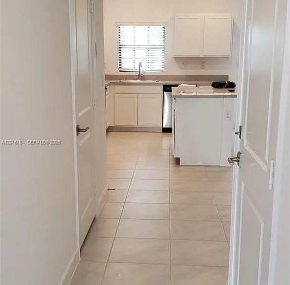 1116 SW 7th Ct — Photo 5