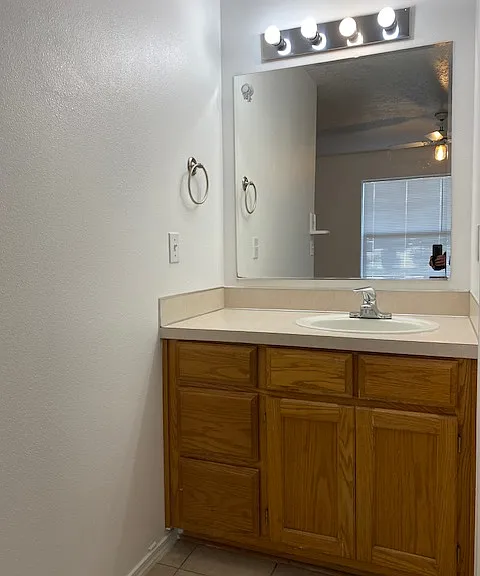 5467 Summerlake St SE — Photo 8