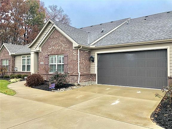2nd image of 1388 Bourdeaux Way