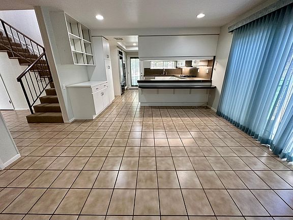 5th image of 5538 Alcove Ave