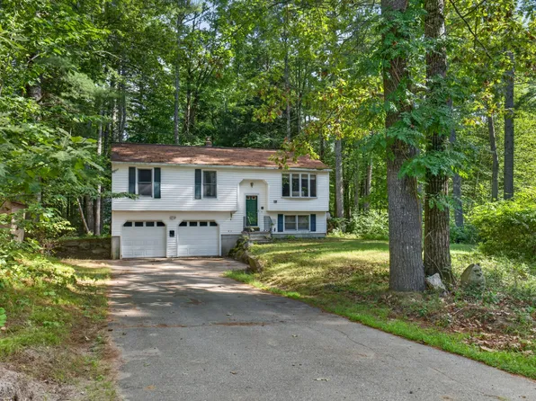 11 Split Oak Circle, Waterboro, ME 04061