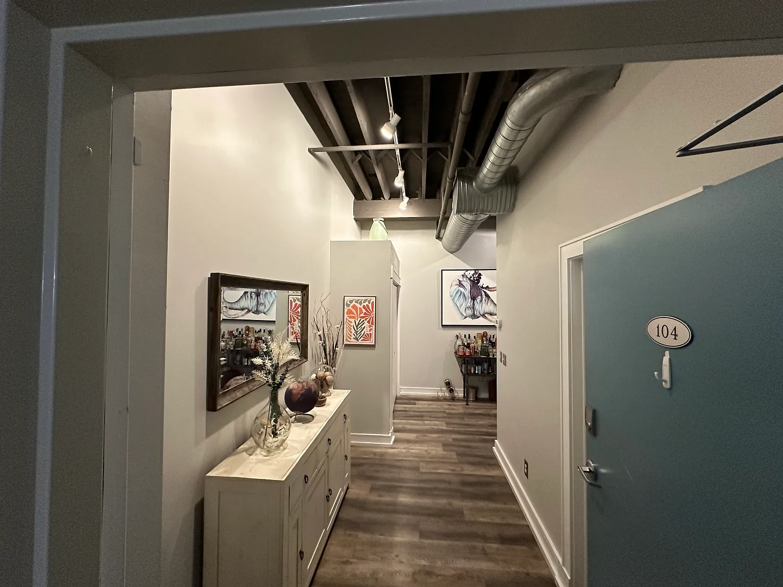 2 bed, 1200 sqft, $2,250 — Photo 1