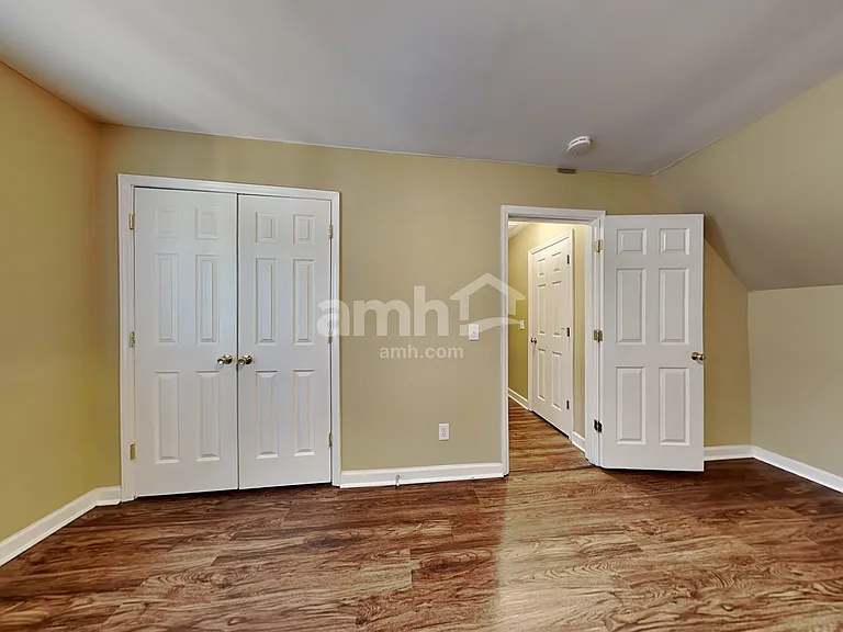 946 E Durness Ct — Photo 12