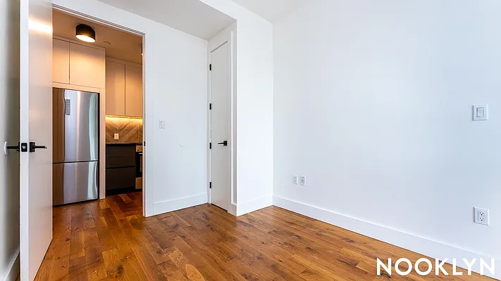 Rented by Nooklyn NYC LLC | media 43