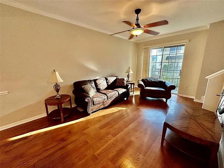 5213 Beach Breeze Ct — Photo 5
