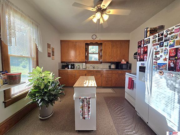 5th image of 801 N 12th St