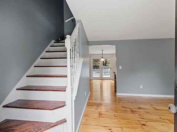 2nd image of 104 Sawyer St