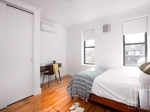 2nd image of 336 E 117th St #4C