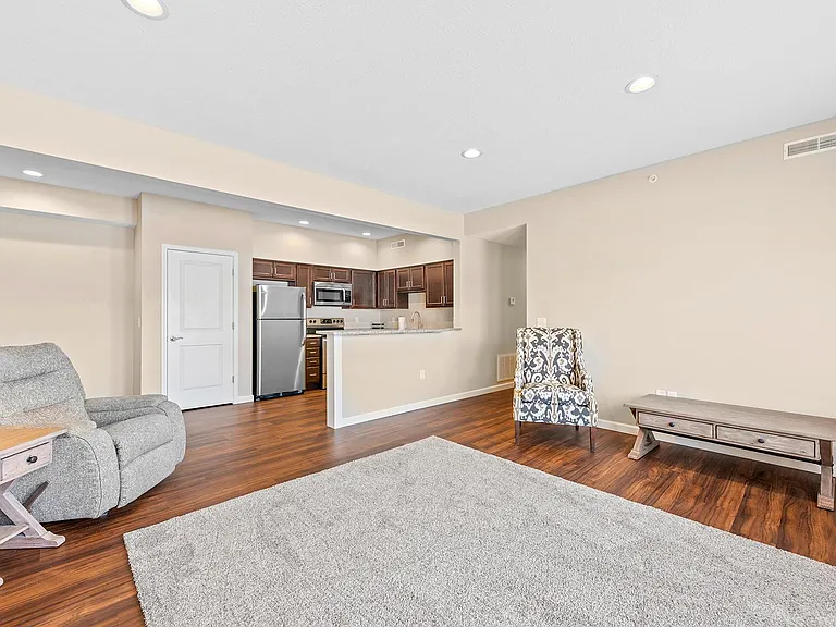 558 Colony Park Dr #301 — Photo 7