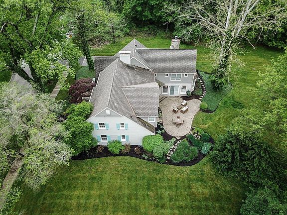 2nd image of 6500 Mariemont Ave
