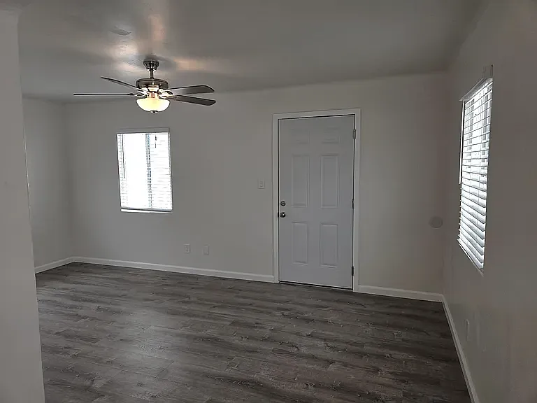 Building Photo - 5217 Naranja St