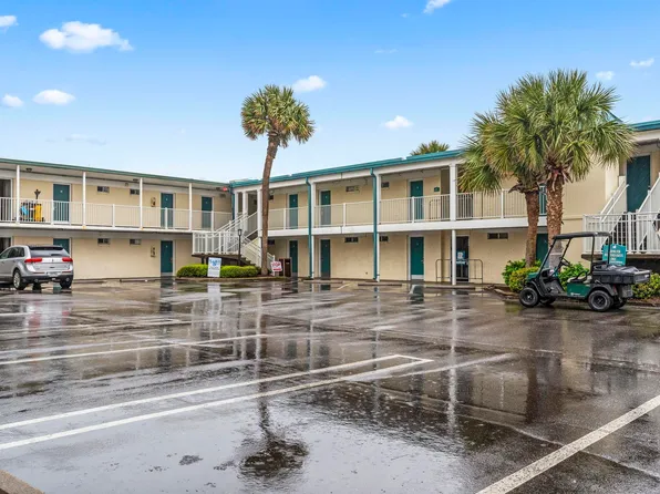 1 Norris Dr. #208, Pawleys Island, SC 29585