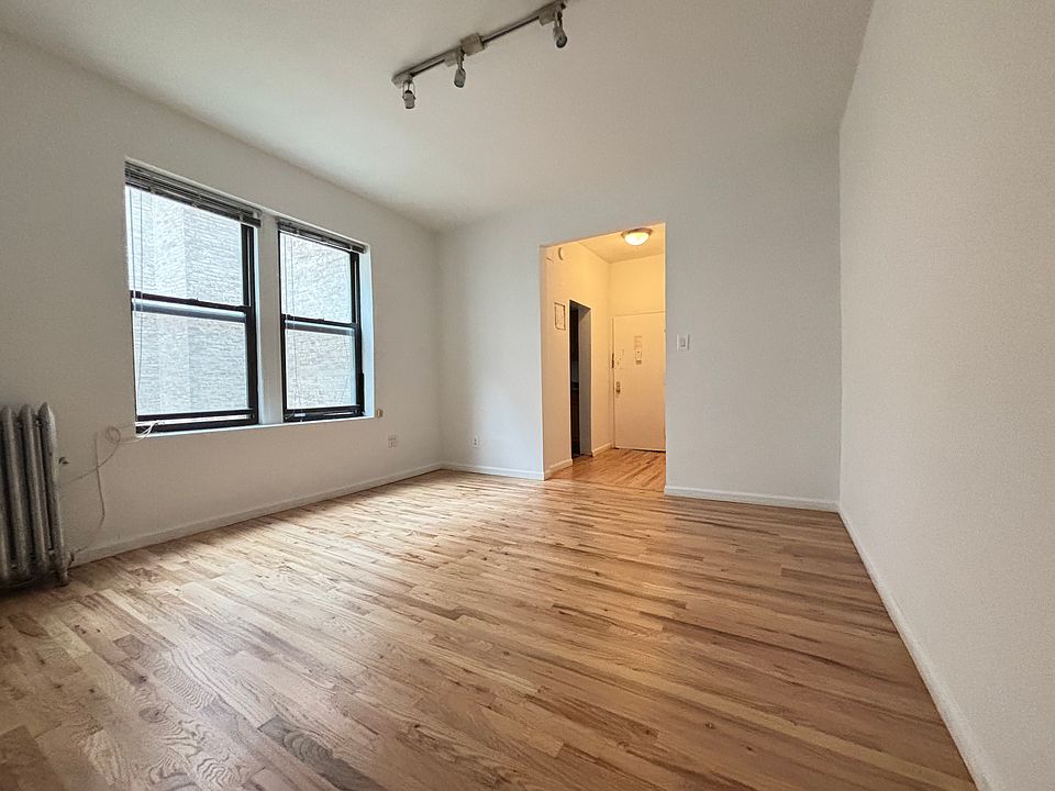 1st image of 446 Saint Johns Pl #B1