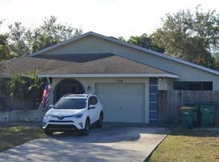794 111th Ave N, Naples, FL 34108