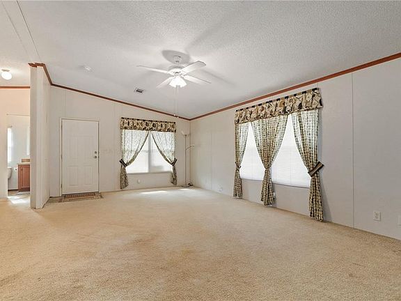 5th image of 1809 Hill St