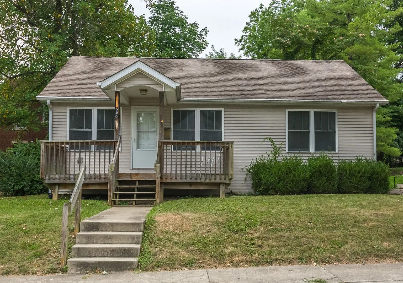 505 S Highland — Photo 1