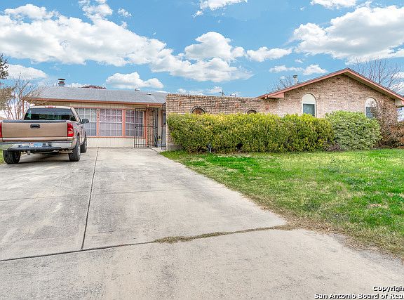 2nd image of 4139 Desert View Dr
