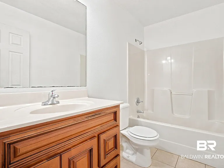 905 Ryan Ave — Photo 12