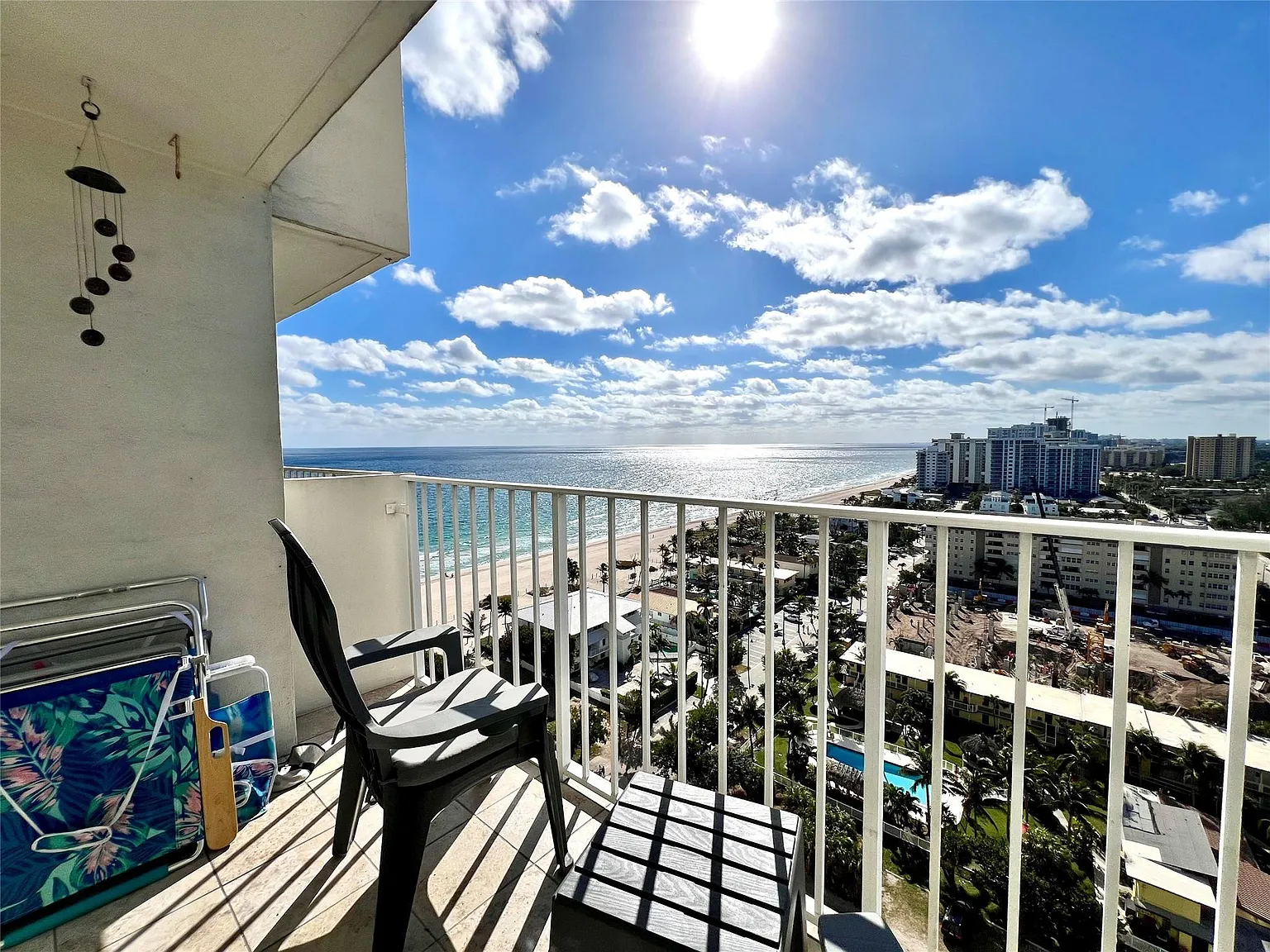 1 bed, 1.0 bath, 721 sqft, $2,150 — Photo 2