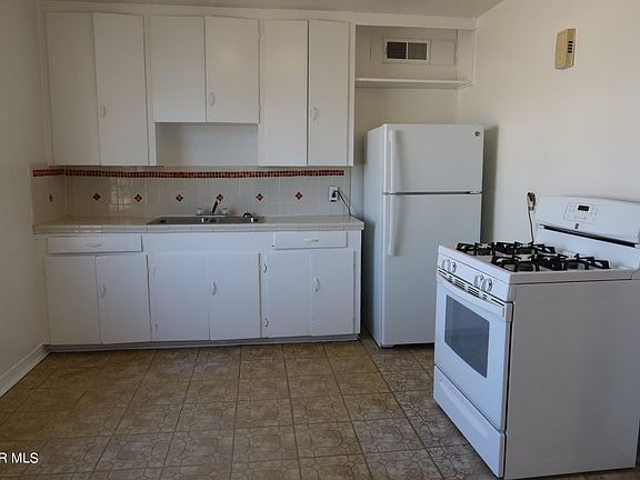 5th image of 221 New Haven Dr