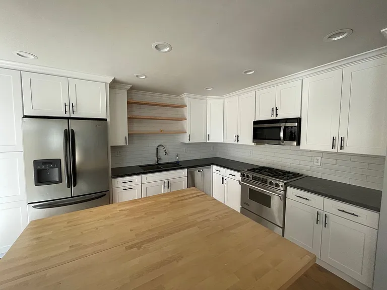 3006 Chestnut Hill Dr — Photo 6