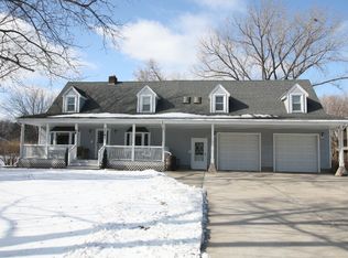2187 Marion Rd, Roseville, MN 55113