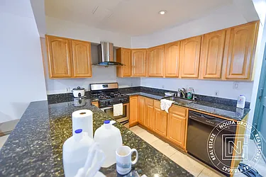 Rented by Nolita Group