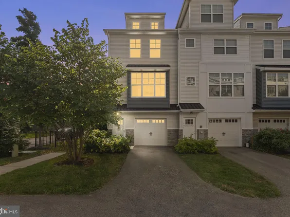 222 Tessa Ln, Conshohocken, PA 19428